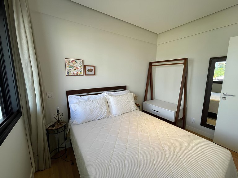 cód 130 - Excelente apartamento amplo e decorado.