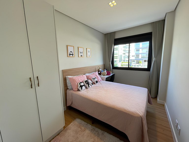 cód 130 - Excelente apartamento amplo e decorado.