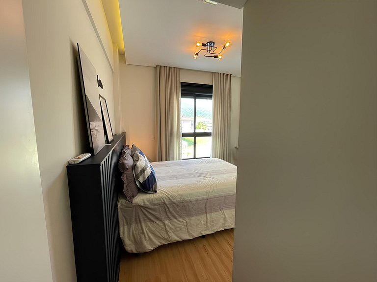 cód 130 - Excelente apartamento amplo e decorado.