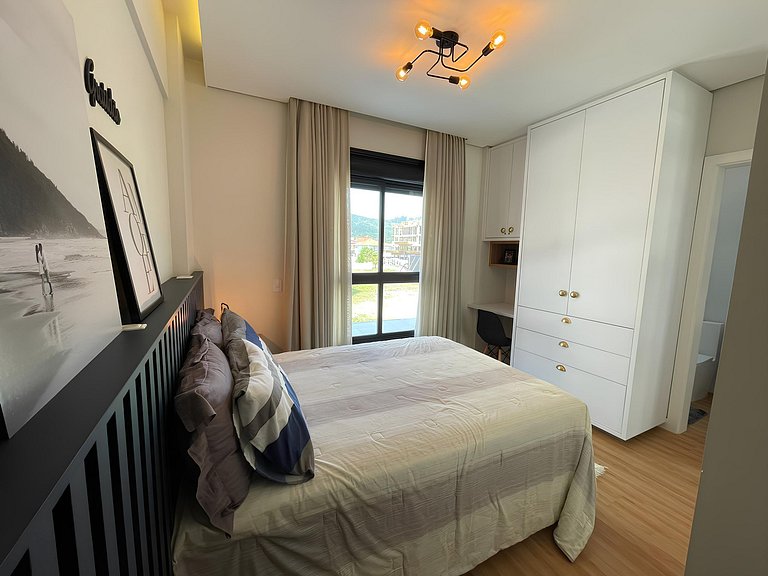 cód 130 - Excelente apartamento amplo e decorado.