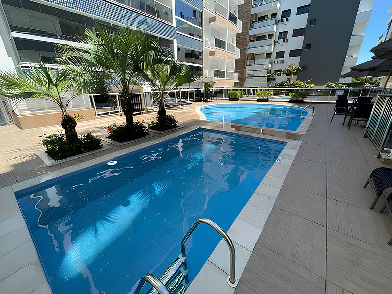 Cód 131- belo apartamento  á 280 metros do mar