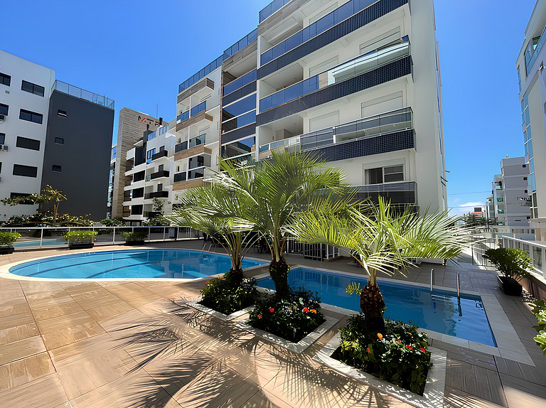 Cód 131- belo apartamento  á 280 metros do mar