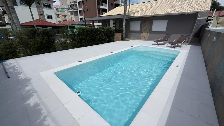 Cód 6 - Casa Sofisticada à 50 m do mar