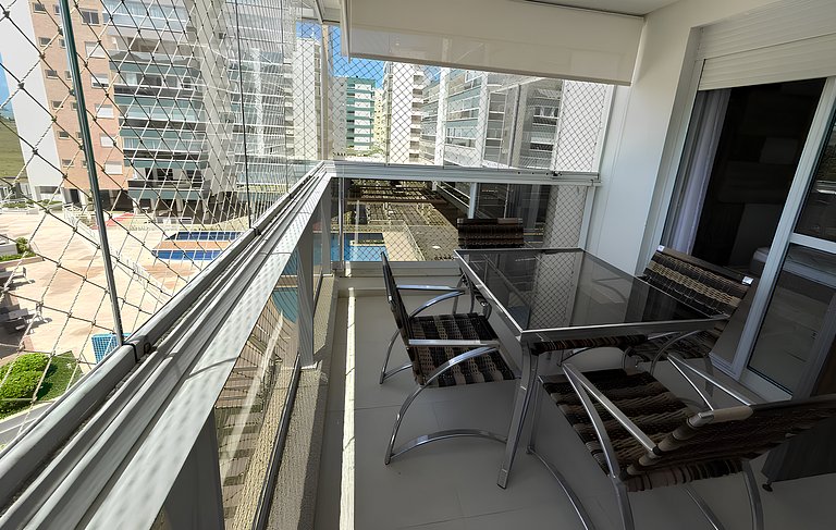Cód 137- Belo apartamento de 3 suítes