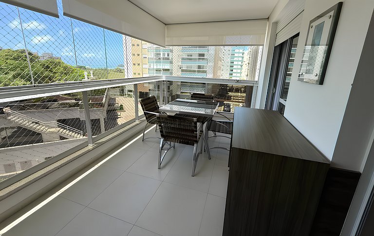 Cód 137- Belo apartamento de 3 suítes