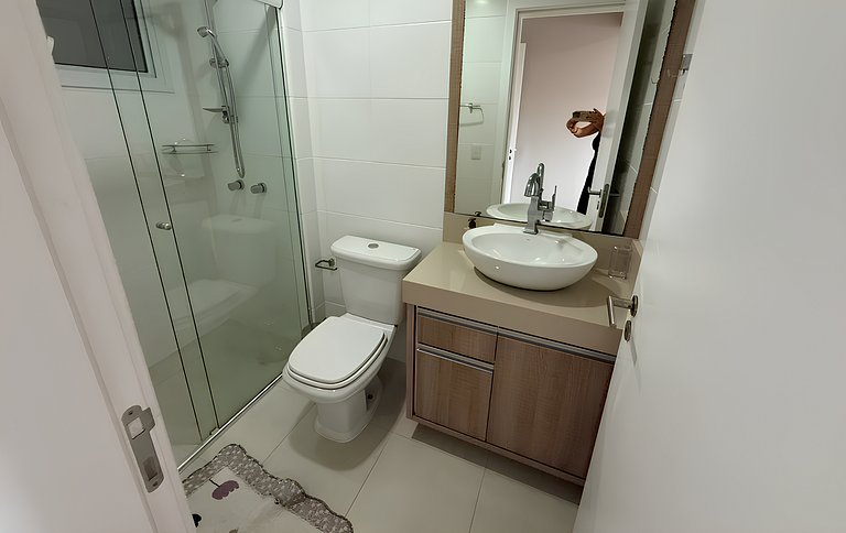 Cód 137- Belo apartamento de 3 suítes