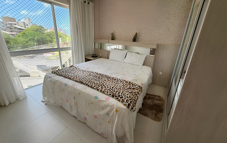 Cód 137- Belo apartamento de 3 suítes