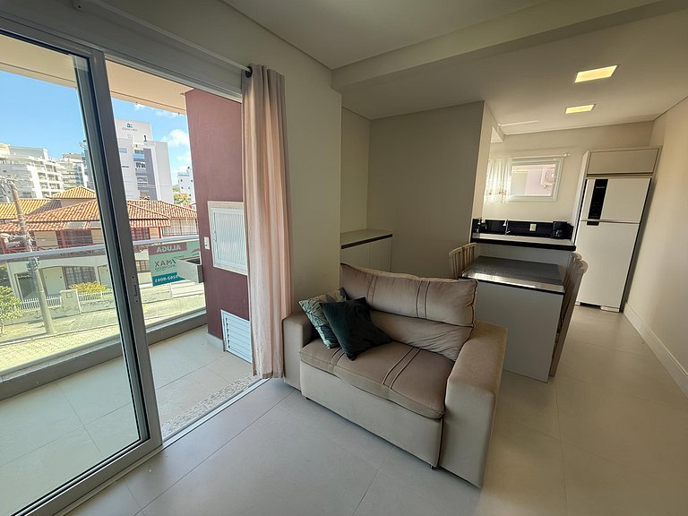 cód 152 - Excelente apartamento á 300m do mar!