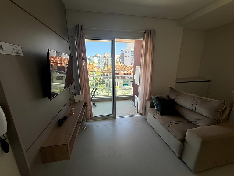 cód 152 - Excelente apartamento á 300m do mar!