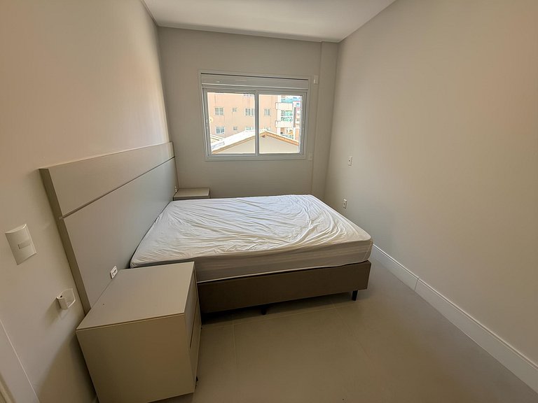 cód 152 - Excelente apartamento á 300m do mar!