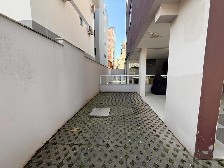 cód 152 - Excelente apartamento á 300m do mar!