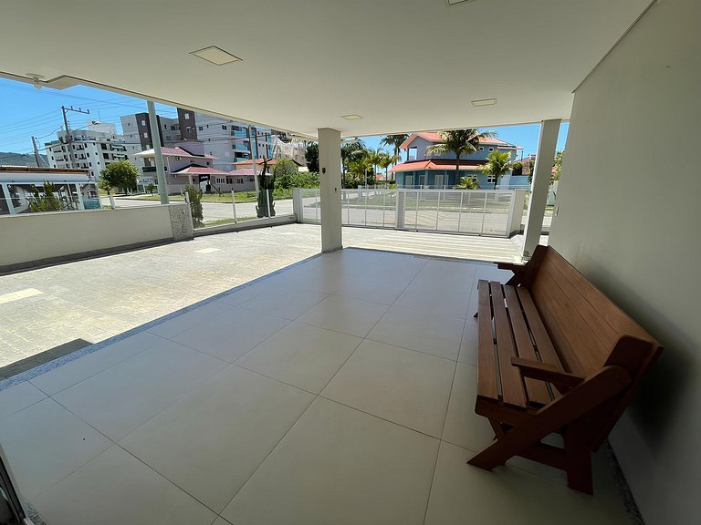 Cód 155 - Casa ampla e arejada, 280m do mar