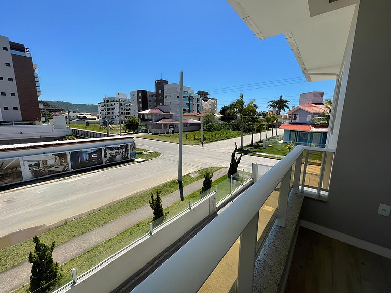 Cód 155 - Casa ampla e arejada, 280m do mar