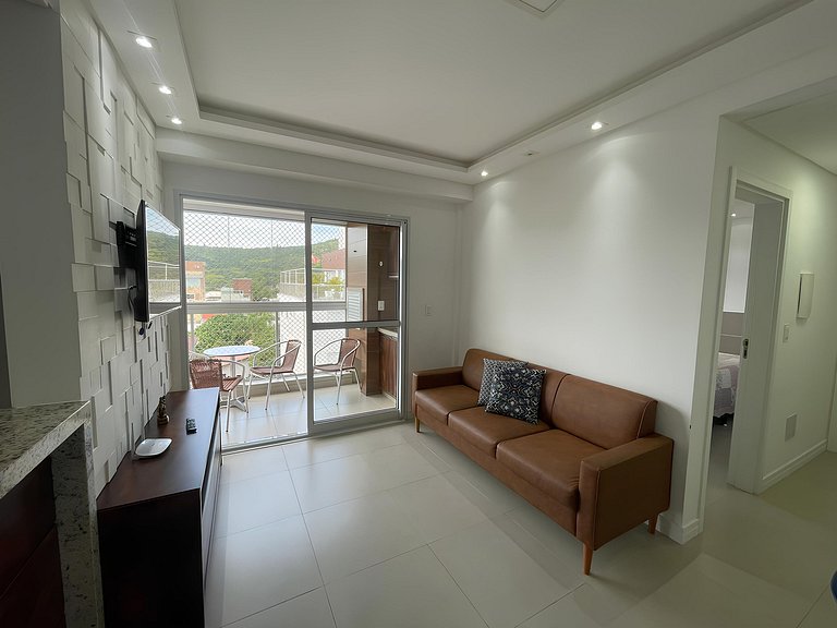 Cód 157 - Apartamento a apenas 100 metros do mar!