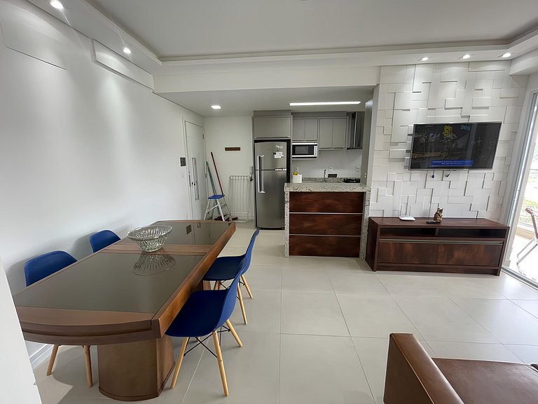 Cód 157 - Apartamento a apenas 100 metros do mar!