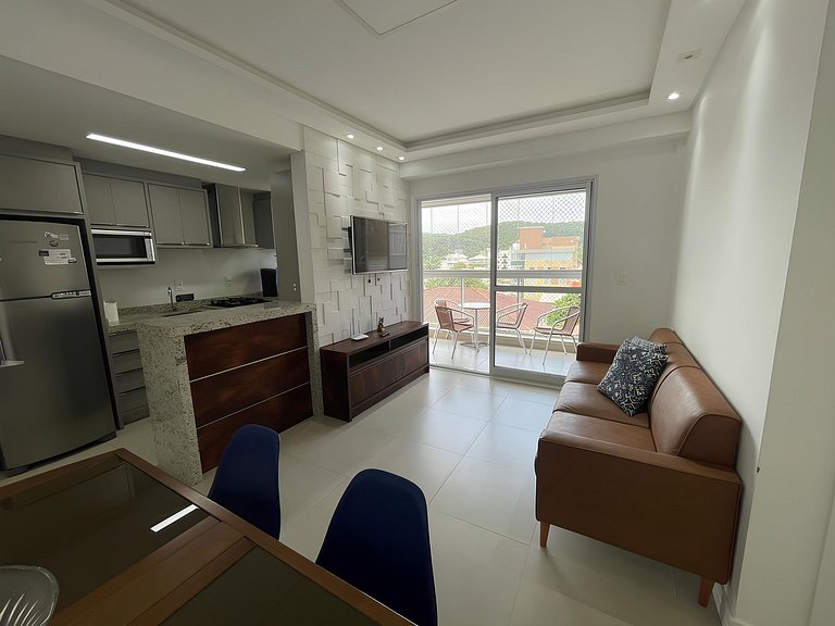 Cód 157 - Apartamento a apenas 100 metros do mar!