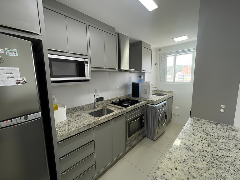Cód 157 - Apartamento a apenas 100 metros do mar!