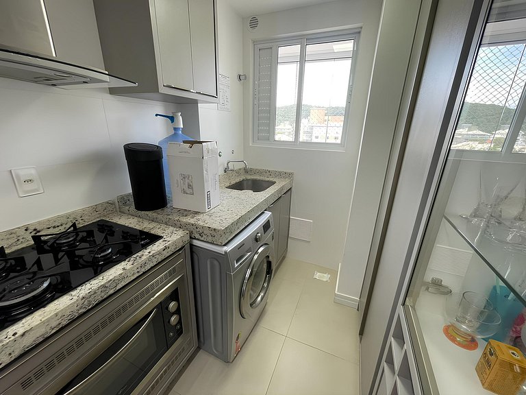 Cód 157 - Apartamento a apenas 100 metros do mar!