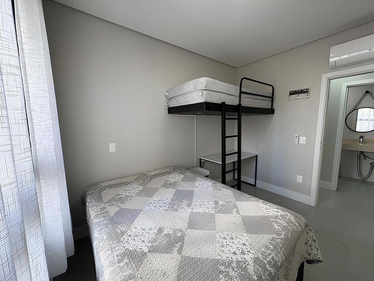 Cód 161 - Apartamento com Spa privativa a 100m do mar