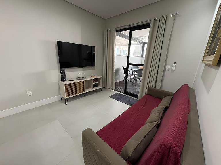 Cód 161 - Apartamento com Spa privativa a 100m do mar