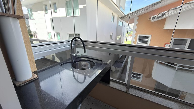 Cód 67 - Apto com 2 dorm no Arpoador Palmas