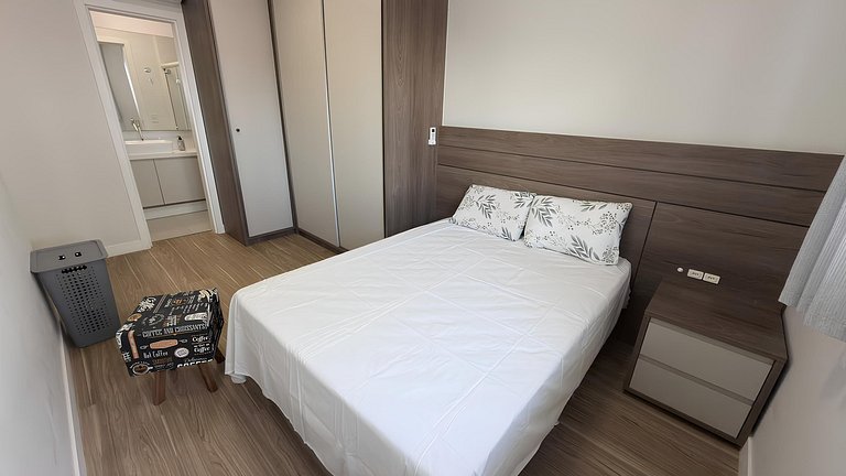 Cód 67 - Apto com 2 dorm no Arpoador Palmas