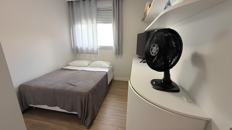 Cód 67 - Apto com 2 dorm no Arpoador Palmas