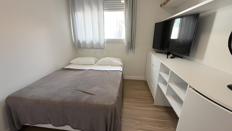 Cód 67 - Apto com 2 dorm no Arpoador Palmas