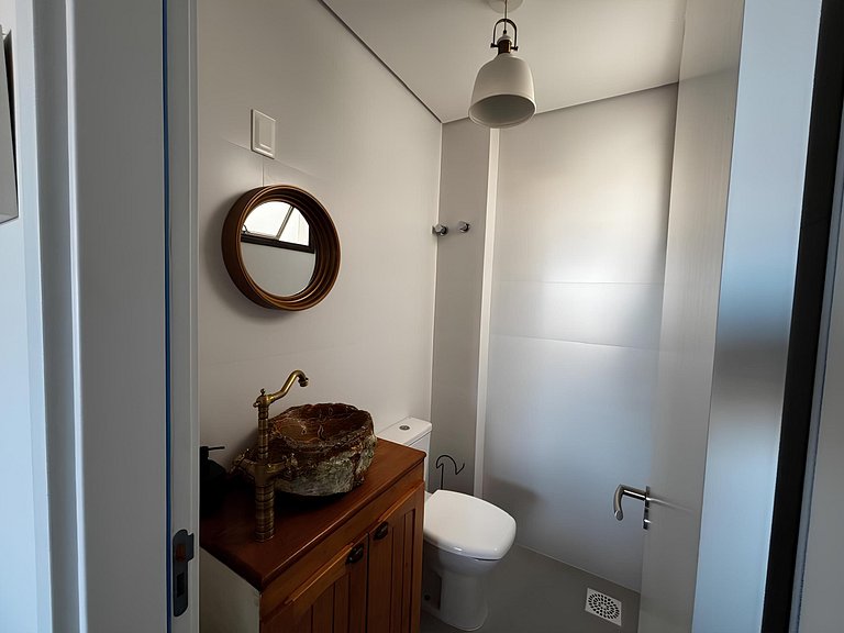 Cód 100 - Apartamento de 1suíte com spa e piscina