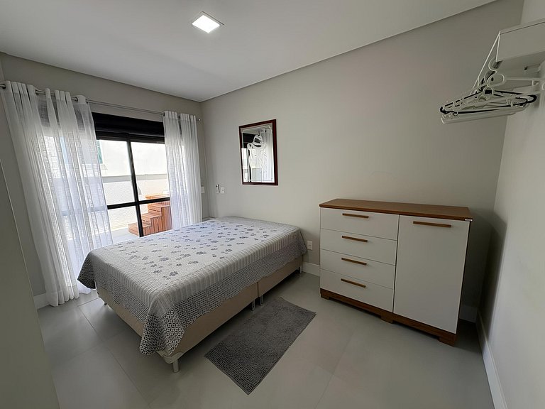 Cód 161 - Apartamento com Spa privativa a 100m do mar