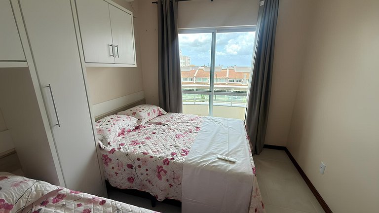 Cód 184- Apartamento aconchegante á 70m do mar.