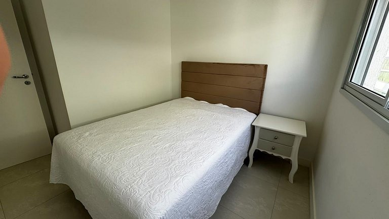 Cód 131- belo apartamento  á 280 metros do mar