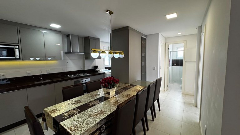 Cód 131- belo apartamento  á 280 metros do mar