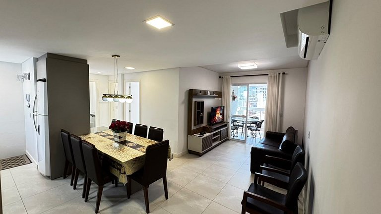 Cód 131- belo apartamento  á 280 metros do mar