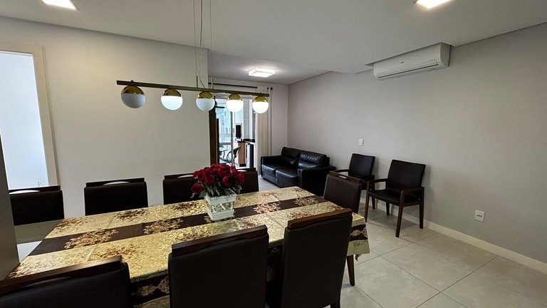 Cód 131- belo apartamento  á 280 metros do mar