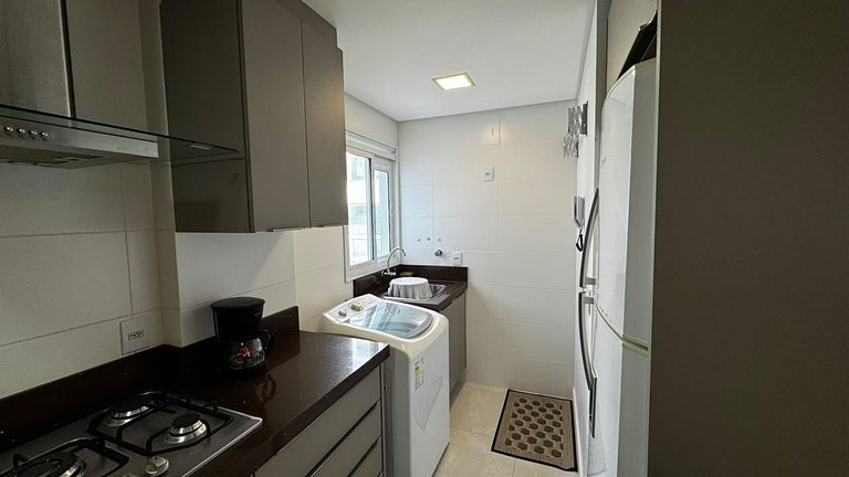 Cód 131- belo apartamento  á 280 metros do mar