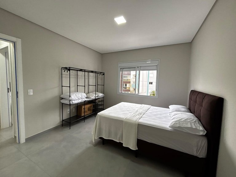 Cód 90 - Apartamento á 150m do mar