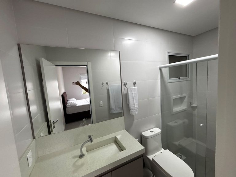 Cód 90 - Apartamento á 150m do mar