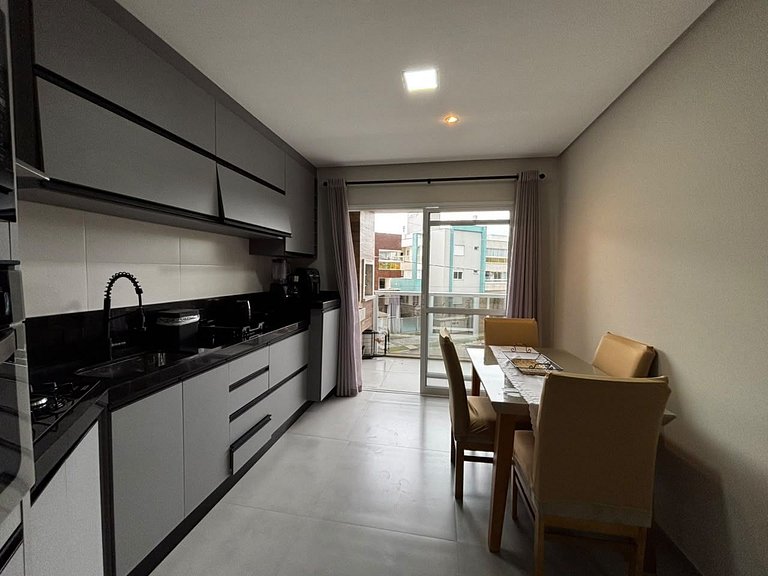 Cód 90 - Apartamento á 150m do mar