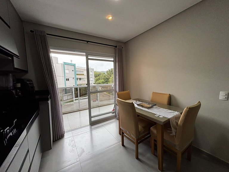 Cód 90 - Apartamento á 150m do mar