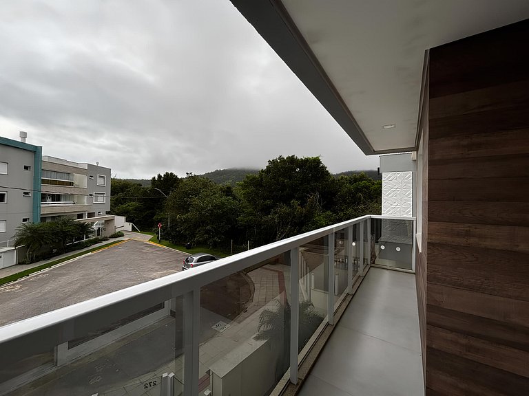 Cód 90 - Apartamento á 150m do mar