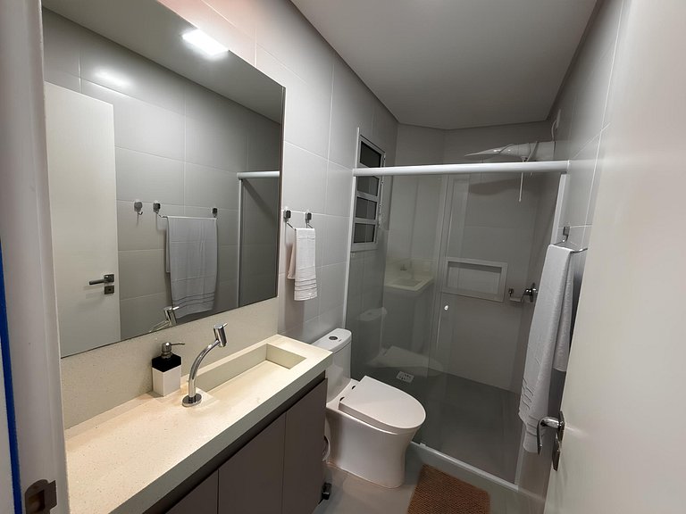 Cód 90 - Apartamento á 150m do mar