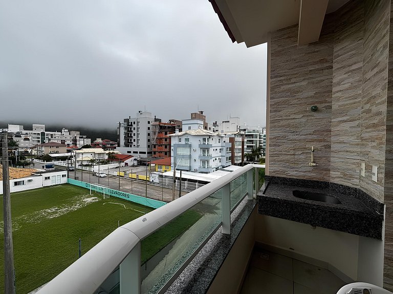Cód 185-Ap. aconchegante a 70m do mar