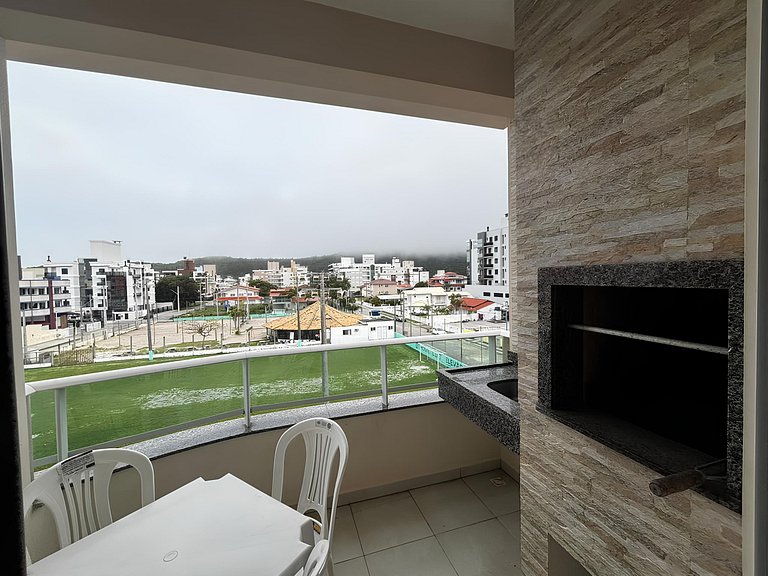 Cód 185-Ap. aconchegante a 70m do mar
